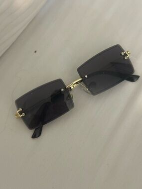 Rimless Rectangular Sunglasses - Black/Gold